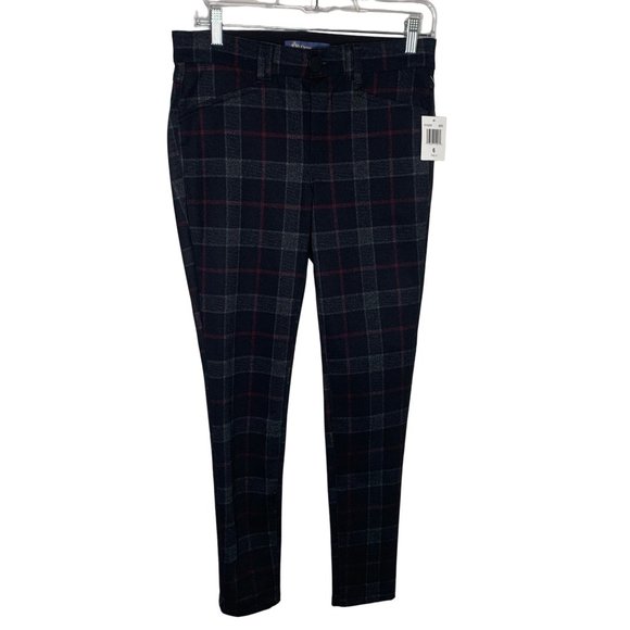 Democracy Black Skinny Pants - Picture 1 of 9